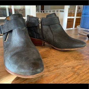 Clark’s Black Boots Size 7